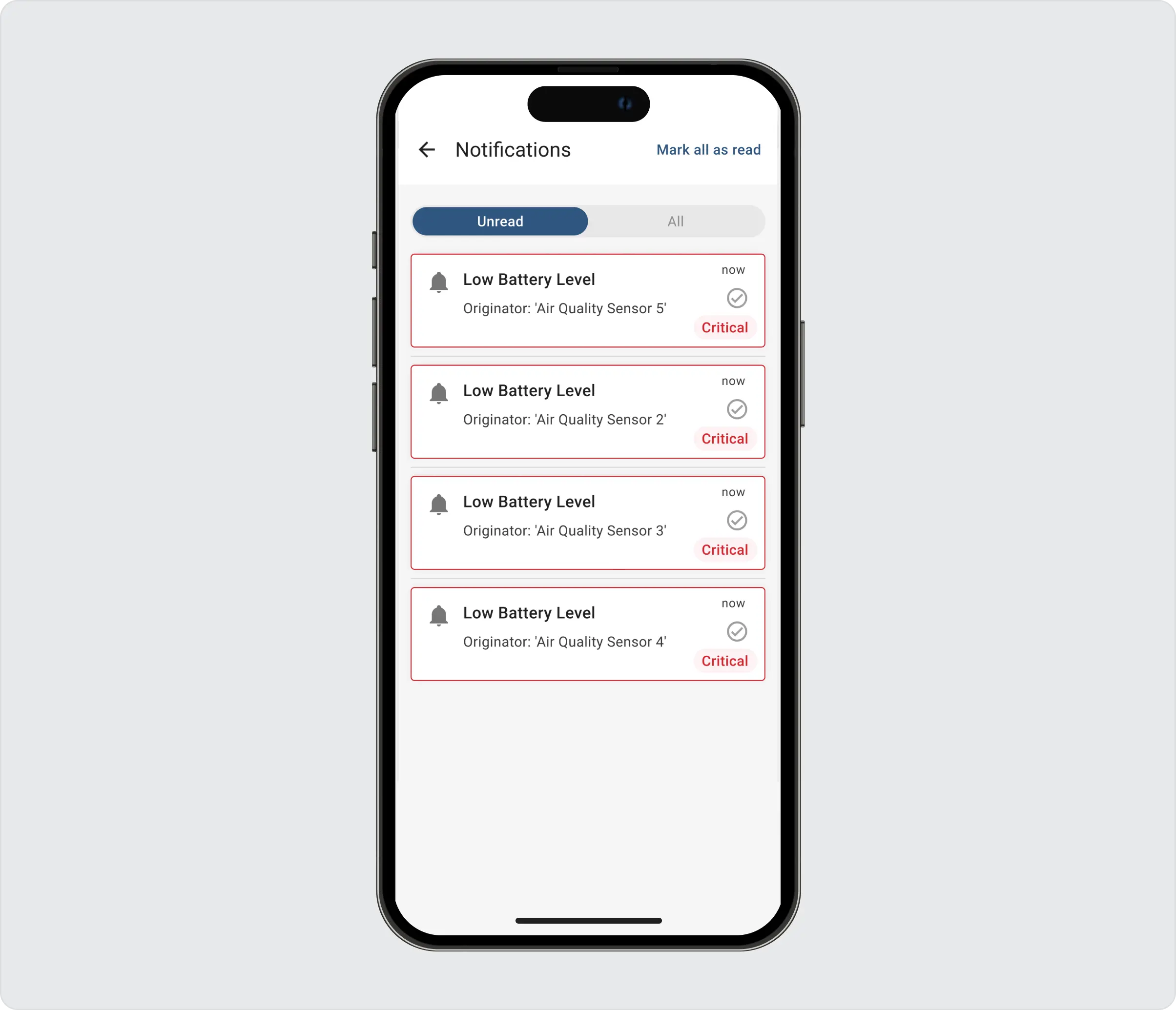 屏幕上带有事物板警报通知的智能手机