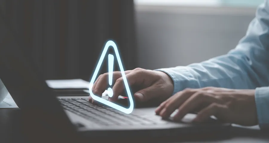 使用笔记本查看告警